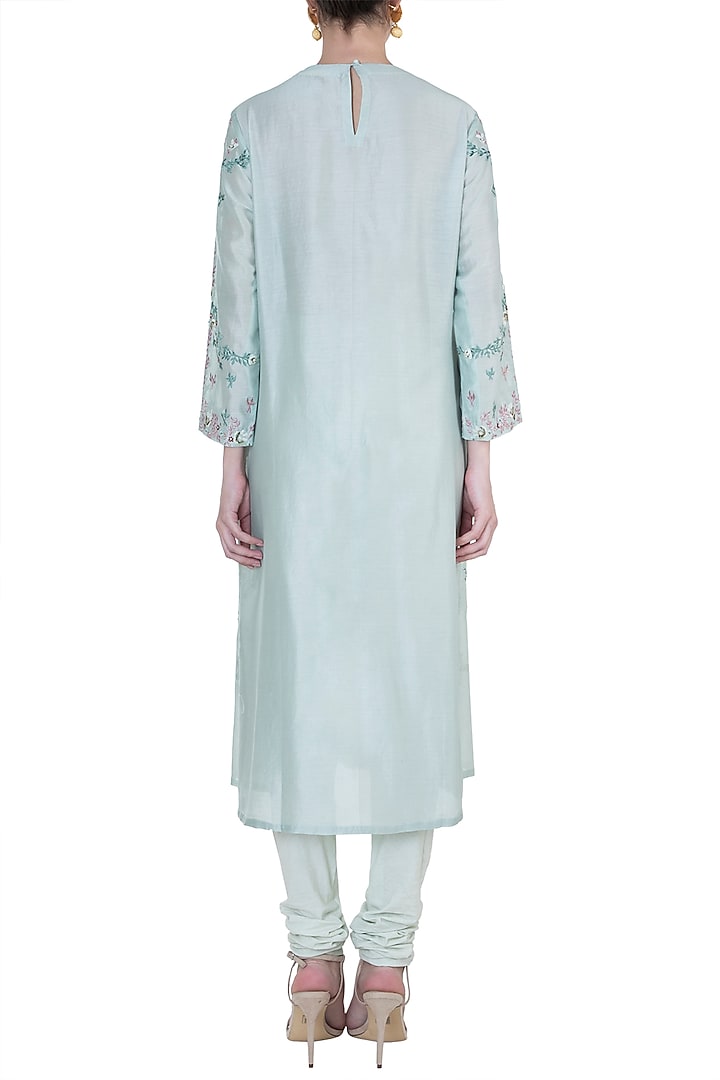 Green Embroidered Kurta by Samant Chauhan at Pernia's Pop Up Shop