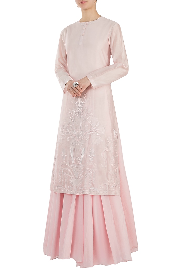 Pink Embroidered Kurta With Inner Vacation Dress by Samant Chauhan at Pernia's Pop Up Shop