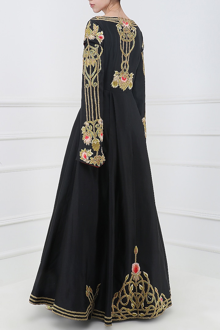 Black embroidered front open gown available only at Pernia's Pop Up Shop.