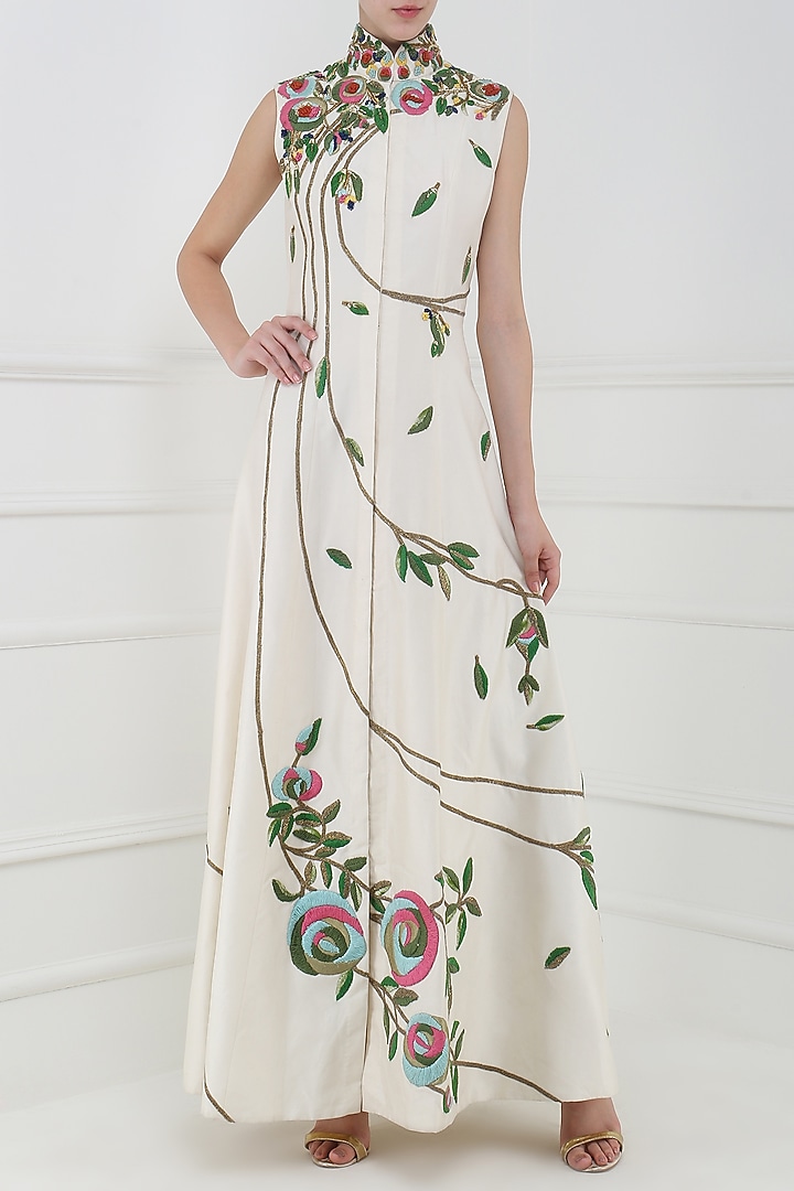 Off white embroidered front open gown available only at Pernia's Pop Up Shop.
