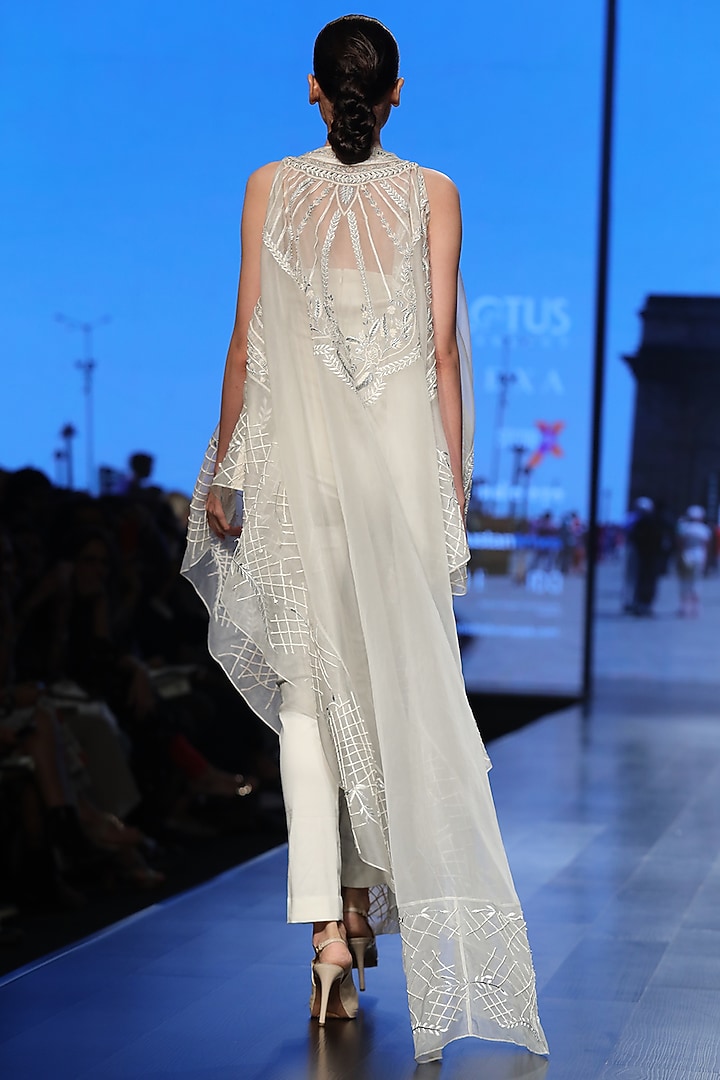 Off White Embroidered Kaftan With Inner by Samant Chauhan at Pernia's Pop Up Shop