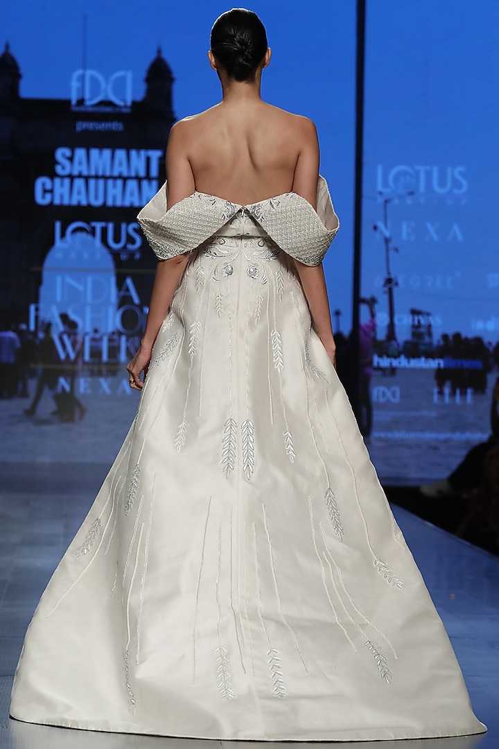 Off White Off-Shoulder Jacket With Pants by Samant Chauhan at Pernia's Pop Up Shop
