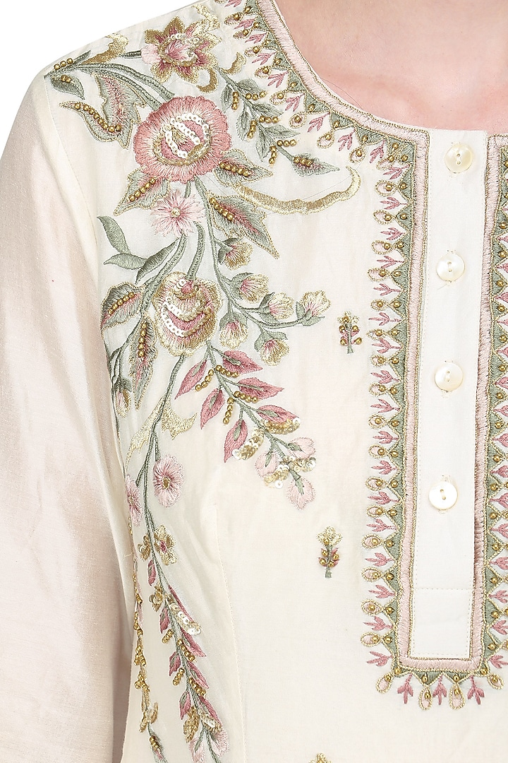 Off white embroidered maxi dress available only at Pernia's Pop Up Shop.