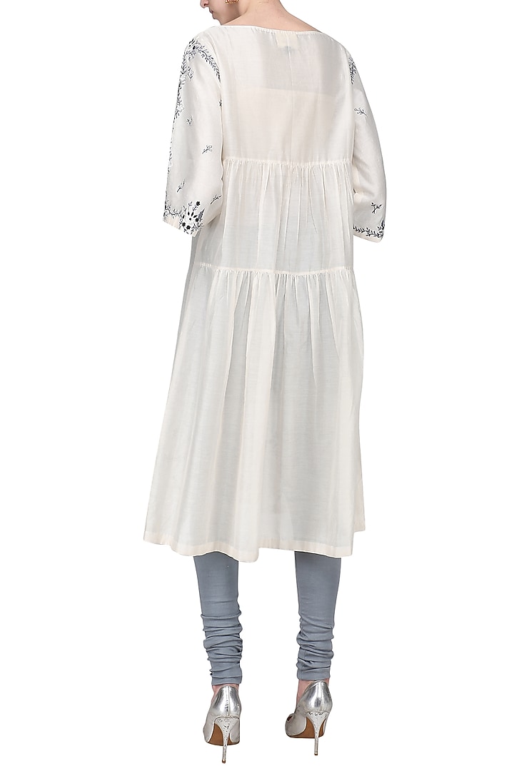 Off white embellished kurta with churidar pants available only at Pernia's Pop Up Shop.