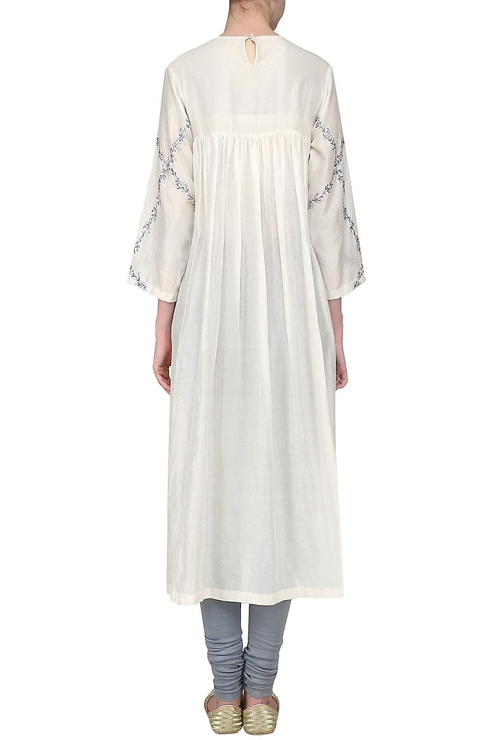 Off white thread embroidered kurta with churidar pants available only at Pernia's Pop Up Shop.