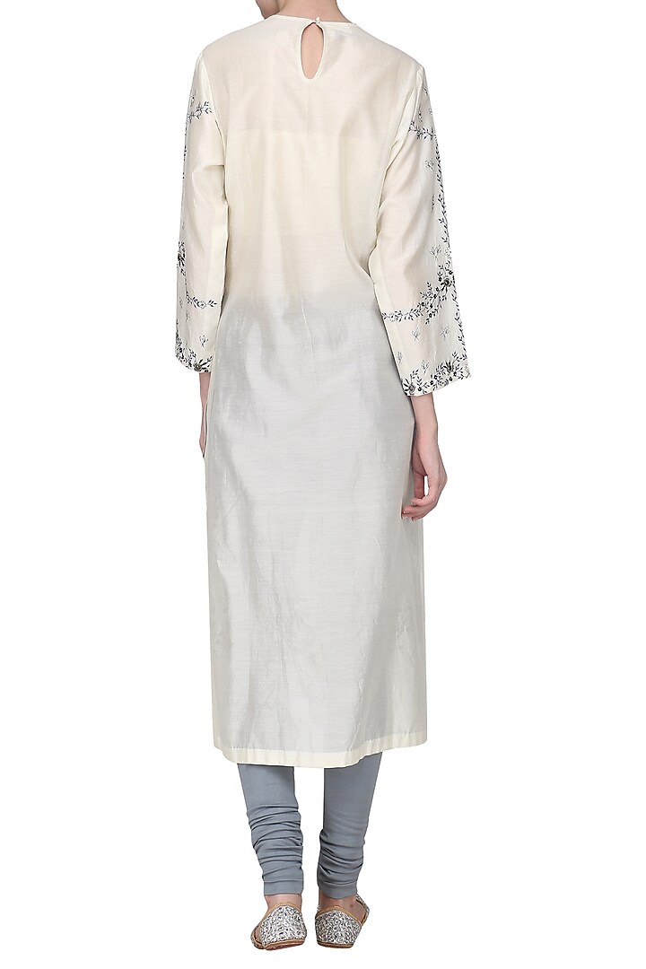 Off white zari embellished kurta with churidar pants available only at Pernia's Pop Up Shop.