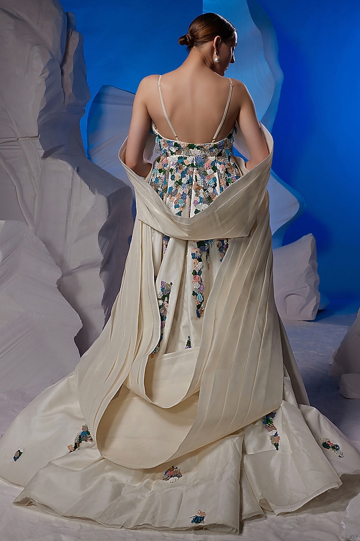 Ivory Organza Silk & Fine Cotton Bridal Gown by Samant Chauhan at Pernia's Pop Up Shop