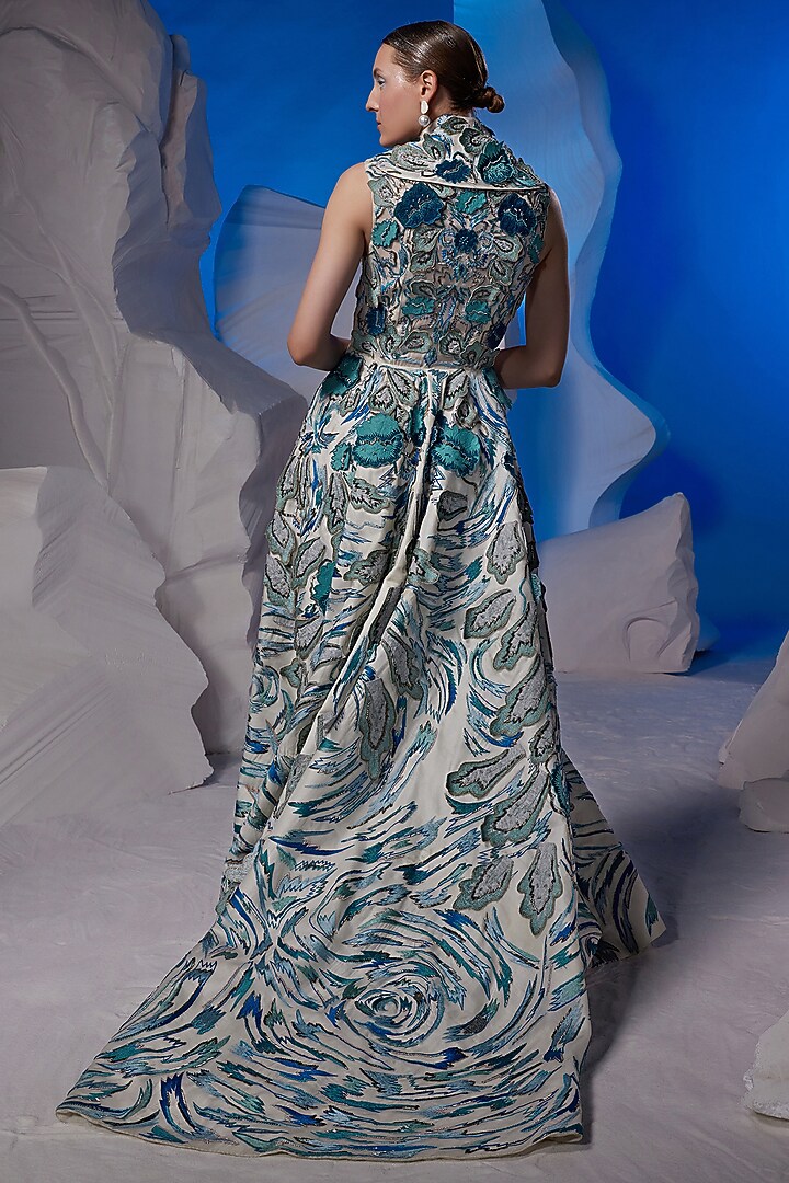 Ivory Cotton Silk Bridal Gown by Samant Chauhan at Pernia's Pop Up Shop