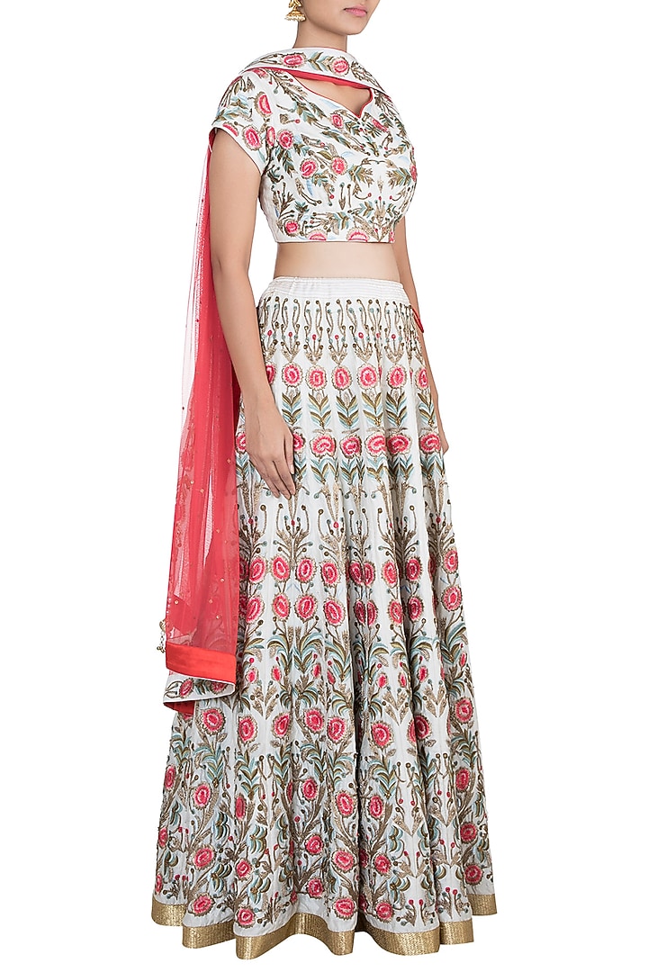 Off White Embroidered Bridal Lehenga Set by Samant Chauhan at Pernia's Pop Up Shop