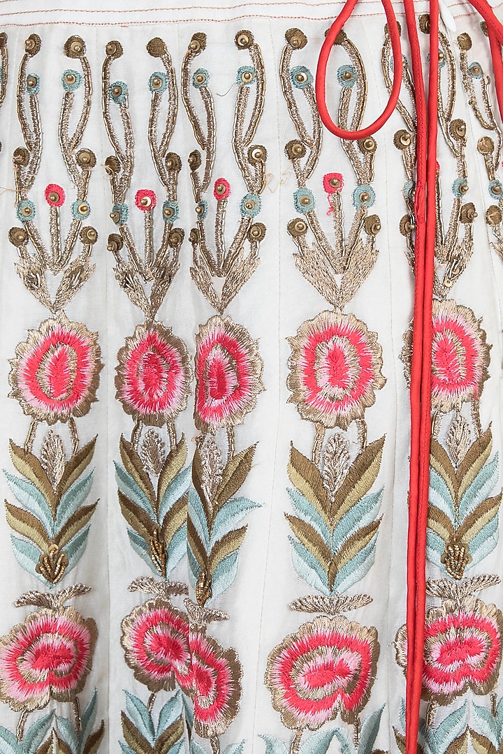 Off White Embroidered Bridal Lehenga Set by Samant Chauhan at Pernia's Pop Up Shop