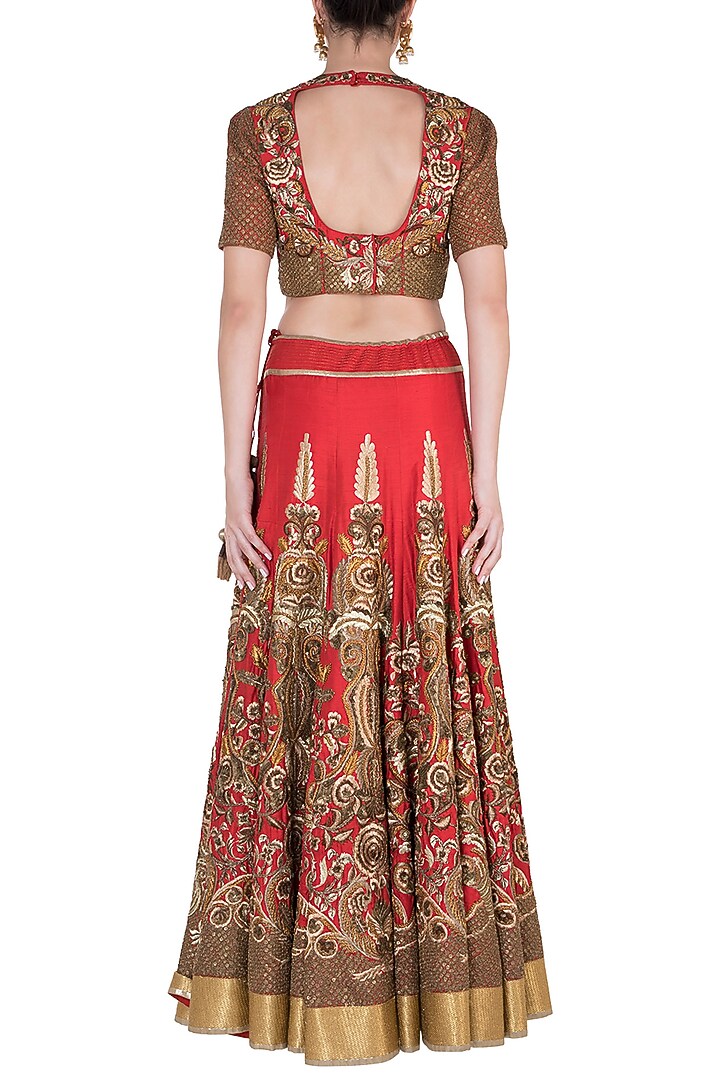 Red Embroidered Bridal Lehenga Set by Samant Chauhan at Pernia's Pop Up Shop