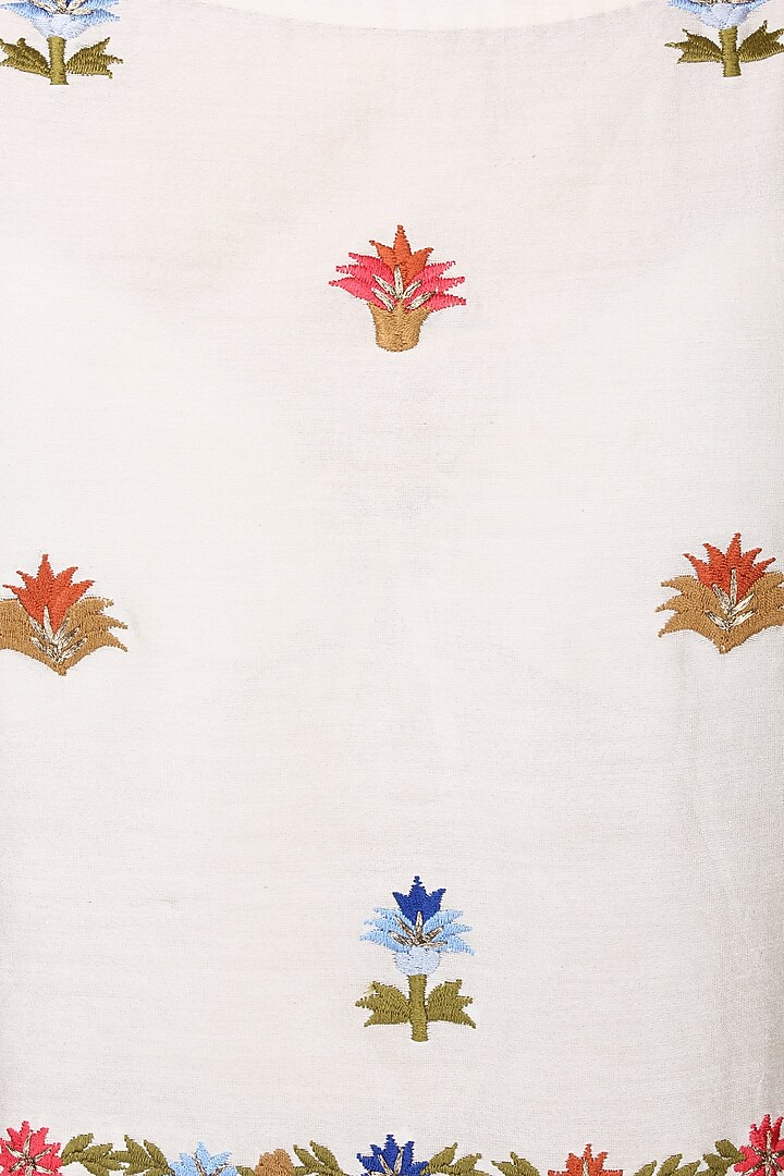 Off White thread embroidered tiered kurta available only at Pernia's Pop Up Shop.
