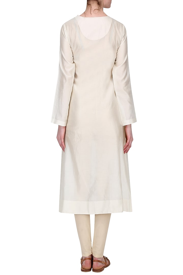 Off White embroidered angrakha kurta available only at Pernia's Pop Up Shop.