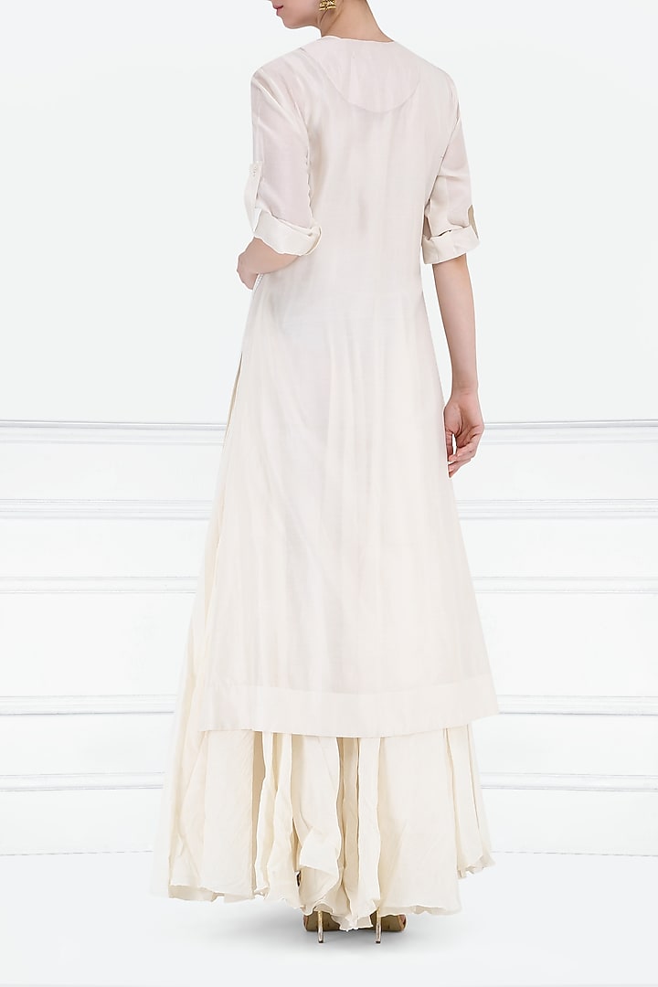 Off white embroidered layered kurta available only at Pernia's Pop Up Shop.
