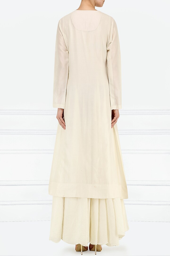 Off white embroidered layered kurta available only at Pernia's Pop Up Shop.