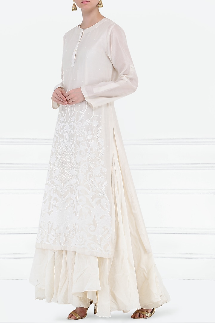 Off white thread embroidered layered kurta available only at Pernia's Pop Up Shop.