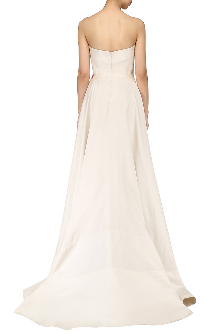 Off white embroidered off shoulder gown available only at Pernia's Pop Up Shop.