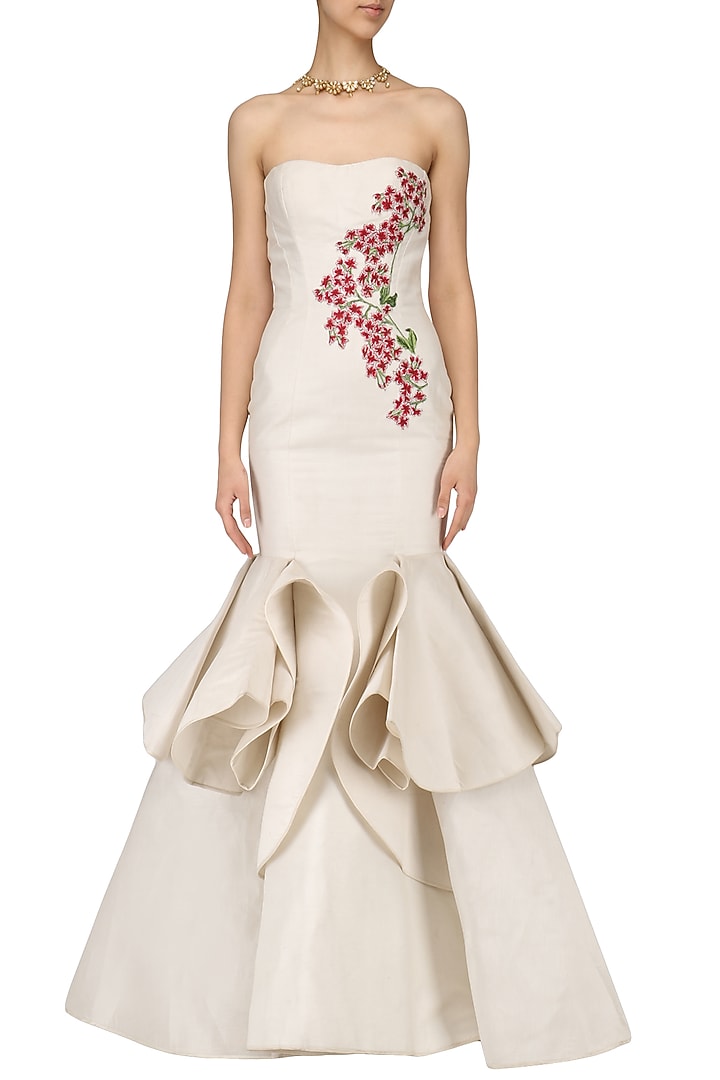 Off white embroidered off shoulder gown available only at Pernia's Pop Up Shop.