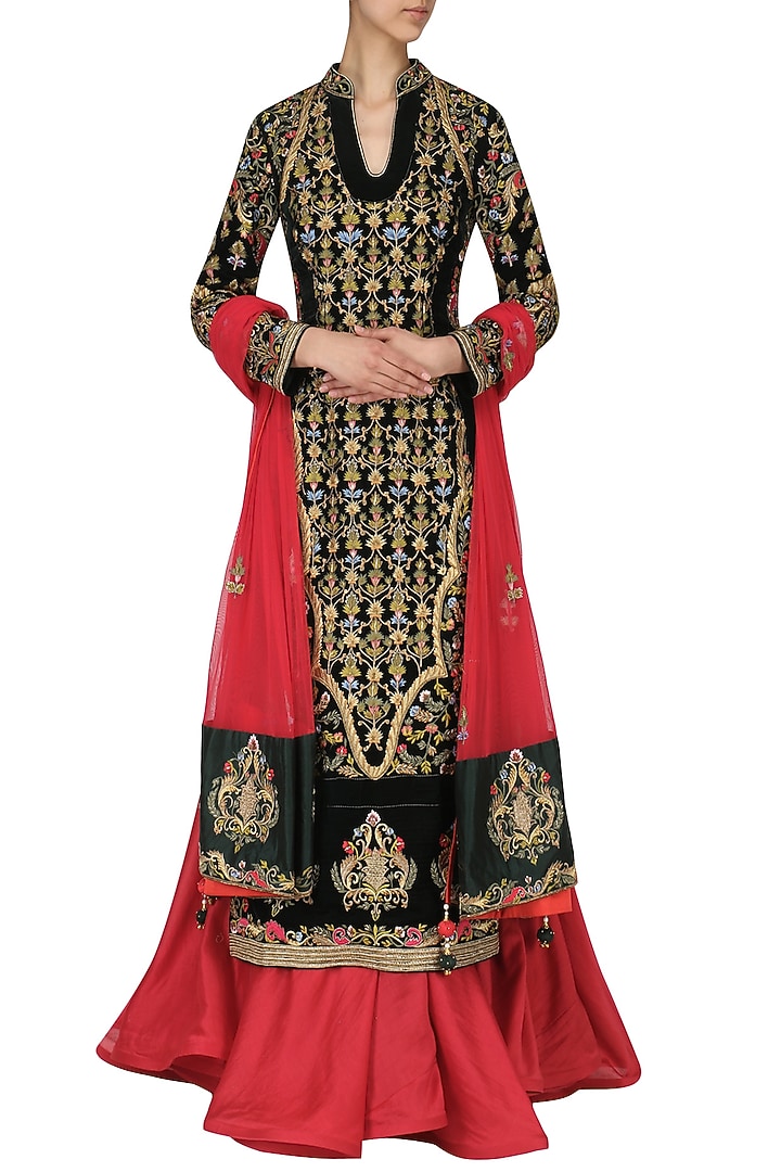 Green and red embroidered kurta set available only at Pernia's Pop Up Shop.