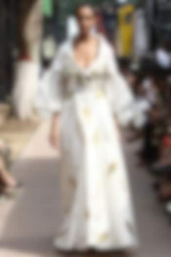 Off white thread and zari work overlap neck gown available only at Pernia's Pop Up Shop.