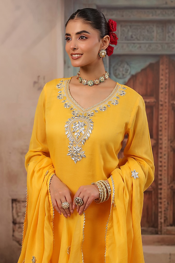 Mango Yellow Cotton Mulmul Gota Work Straight Kurta Set by Scakhi Luxe at Pernia's Pop Up Shop
