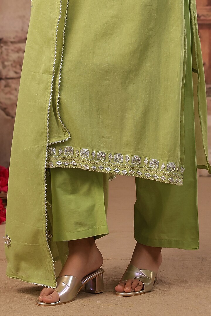 Parrot Green Cotton Mulmul Gota Work Straight Kurta Set by Scakhi Luxe at Pernia's Pop Up Shop