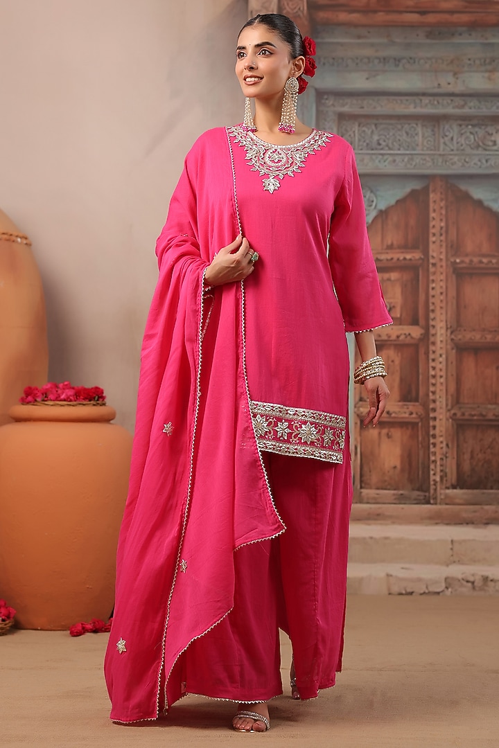 Fuchsia Cotton Mulmul Gota Work Kurta Set by Scakhi Luxe at Pernia's Pop Up Shop