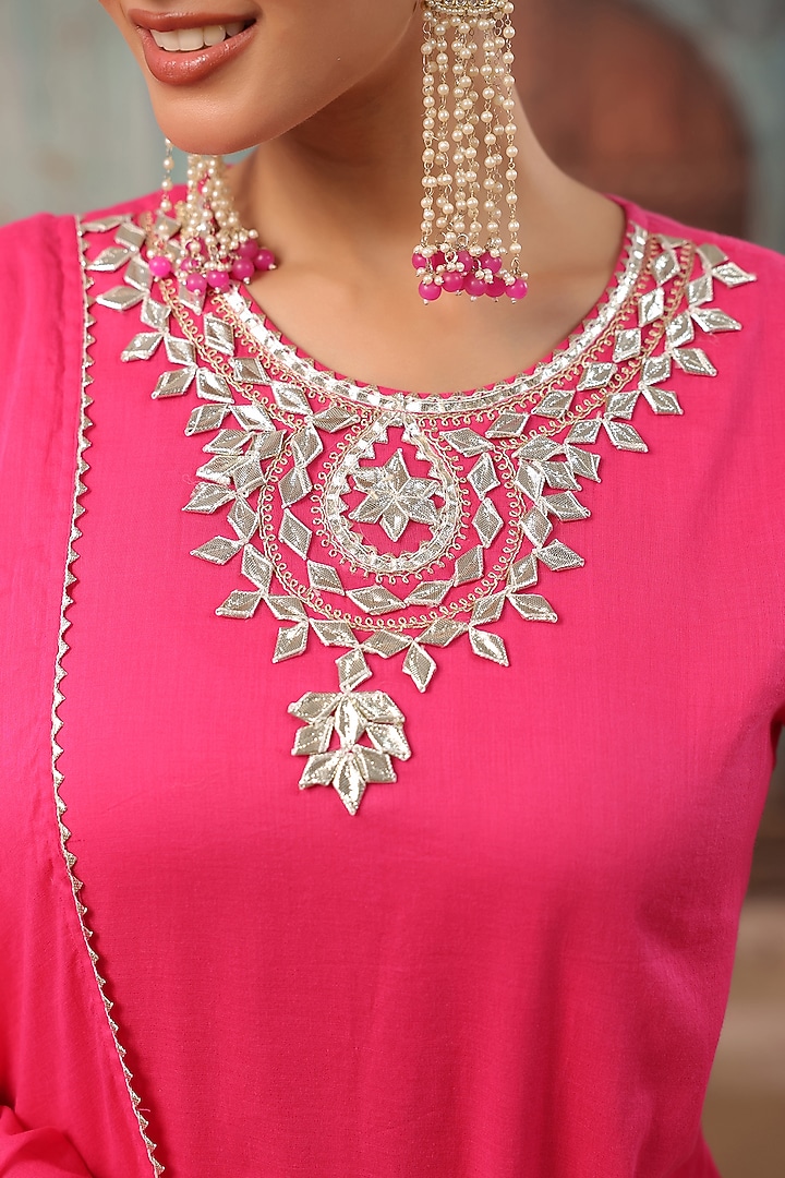 Fuchsia Cotton Mulmul Gota Work Kurta Set by Scakhi Luxe at Pernia's Pop Up Shop