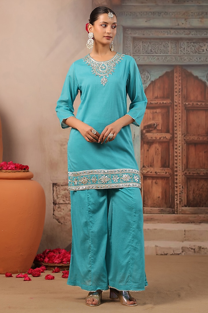 Turquoise Cotton Mulmul Gota Work Kurta Set by Scakhi Luxe at Pernia's Pop Up Shop
