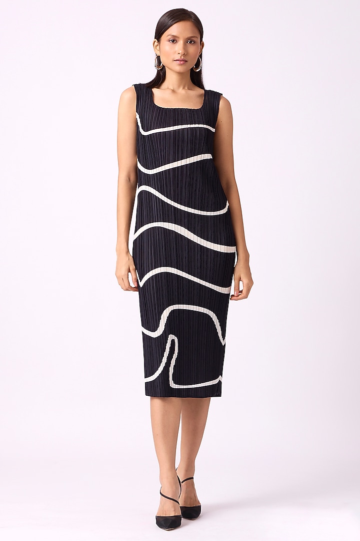 Black Polyester Printed Shift Summer Dress by Scarlet Sage at Pernia's Pop Up Shop