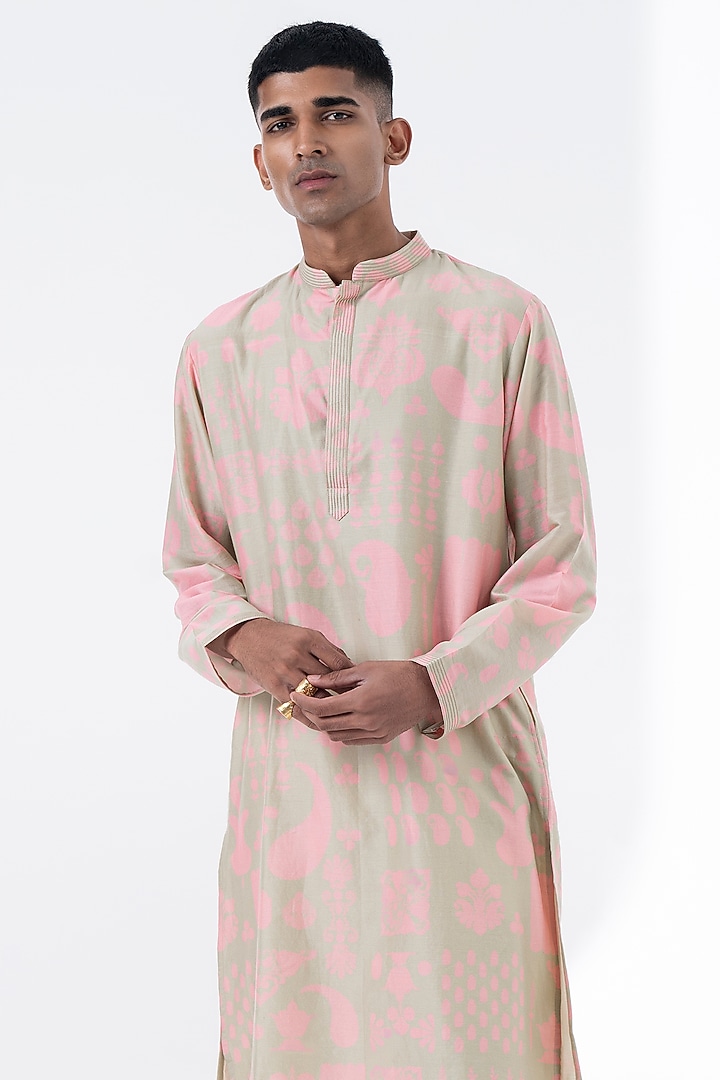 Powder Pink & Lavender Chanderi Printed Kurta Set by Siddhartha Bansal Men at Pernia's Pop Up Shop