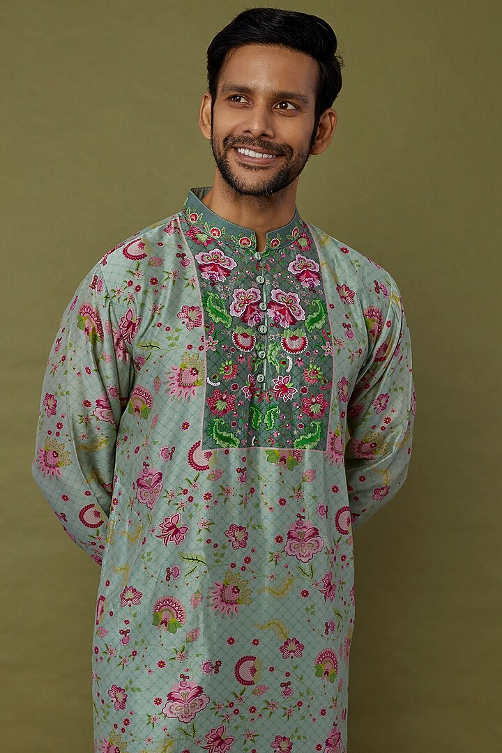 Mint Green Cotton Chanderi Printed & Embroidered Kurta by Siddhartha Bansal Men at Pernia's Pop Up Shop