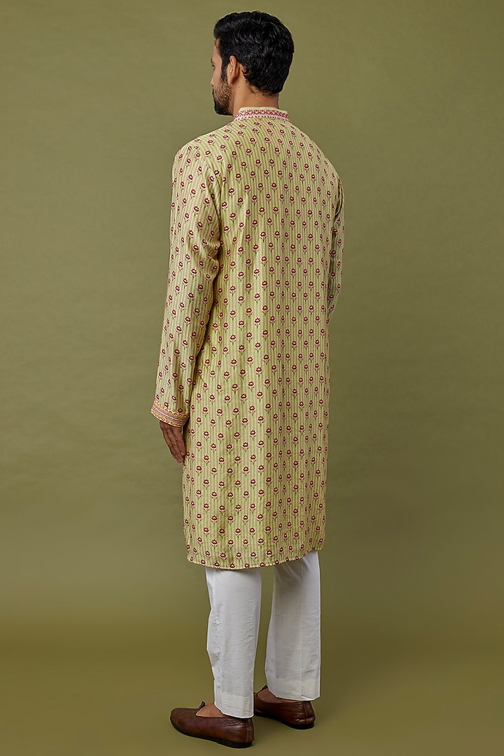 Lime Green Cotton Chanderi Digital Printed & Thread Embroidered Kurta by Siddhartha Bansal Men at Pernia's Pop Up Shop