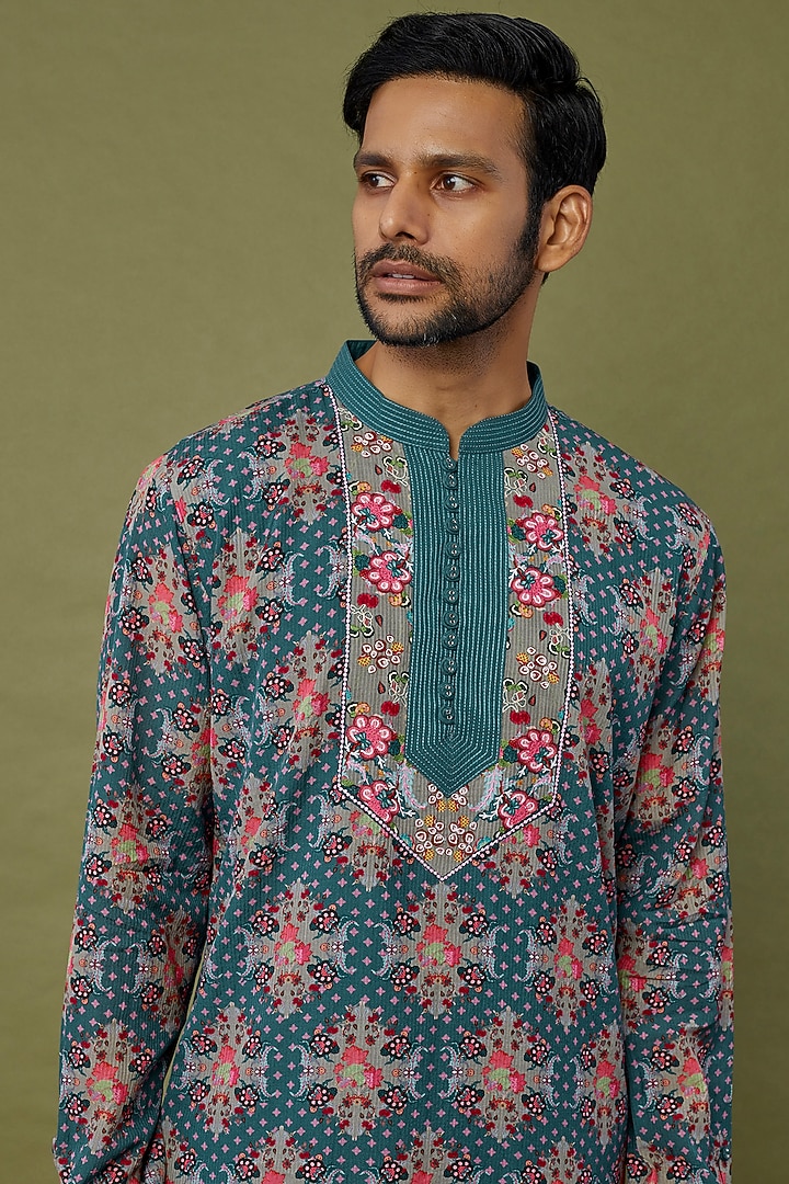 Blue & Grey Digital Printed Kurta by Siddhartha Bansal Men at Pernia's Pop Up Shop