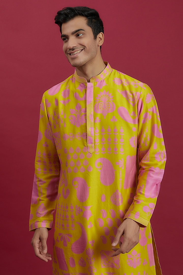 Lemonade Yellow Cotton Dobby Printed Kurta by Siddhartha Bansal Men at Pernia's Pop Up Shop