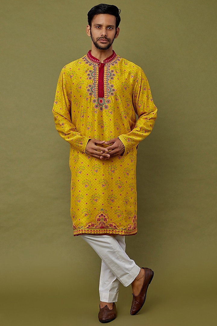 Yellow Cotton Chanderi Embroidered Kurta by Siddhartha Bansal Men