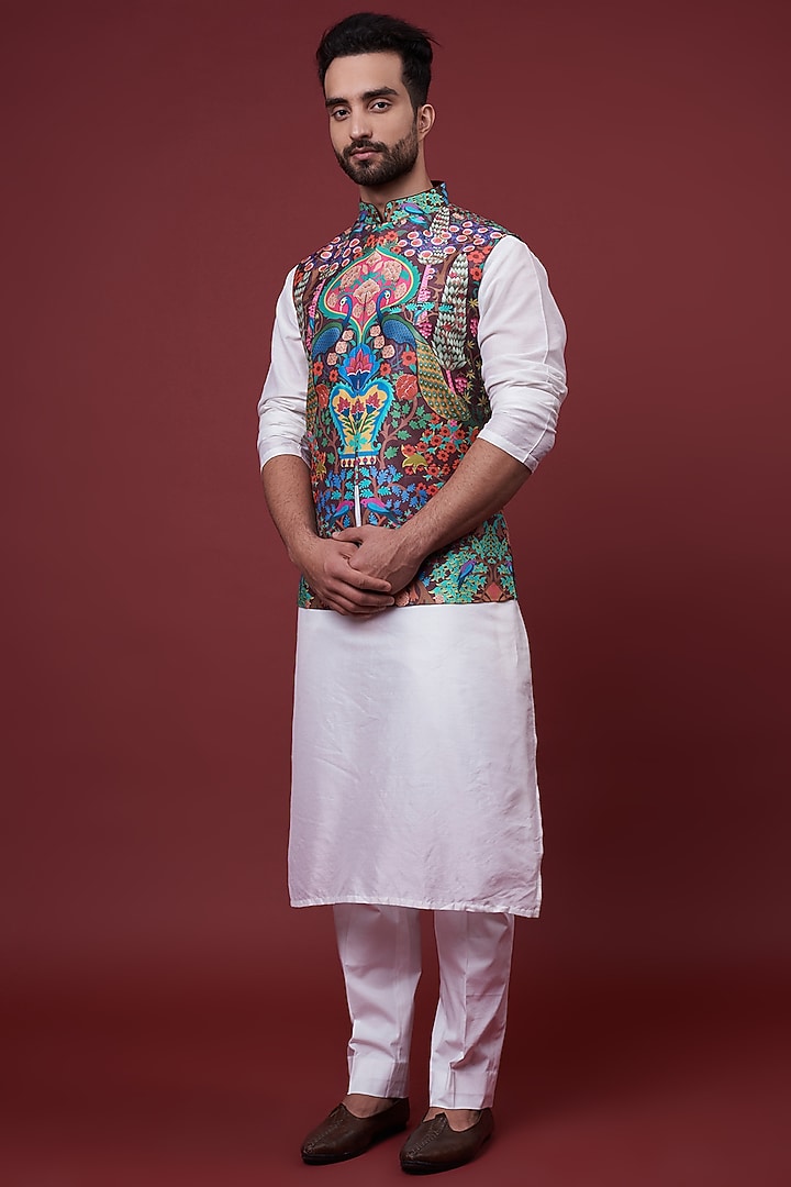 Brown Dupion Digital Printed Bundi Jacket by Siddhartha Bansal Men at Pernia's Pop Up Shop