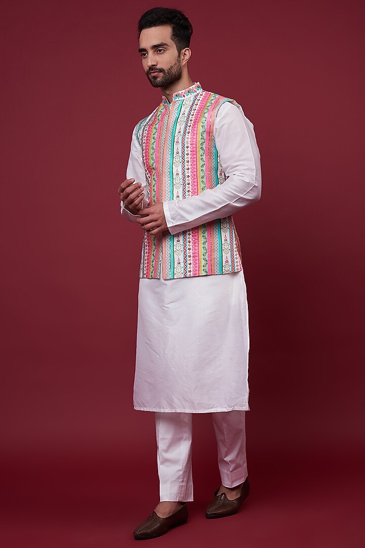 Ivory Dupion Stripe Printed & Embroidered Bundi Jacket by Siddhartha Bansal Men at Pernia's Pop Up Shop