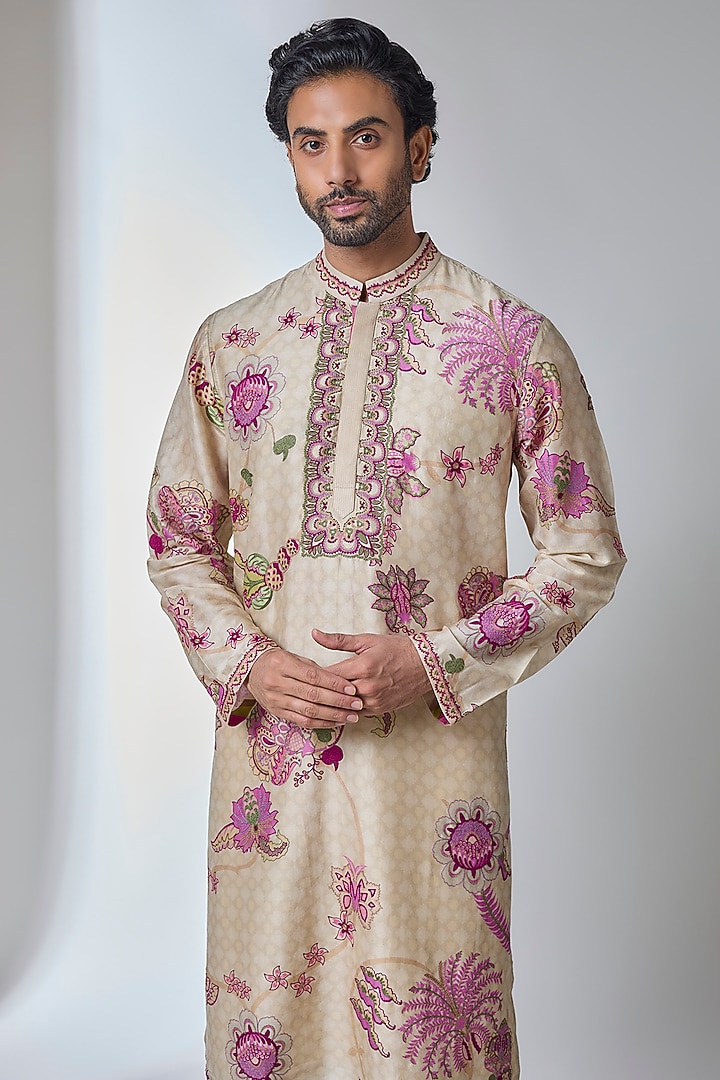 Ivory Silk Chanderi Kurta by Siddhartha Bansal Men at Pernia's Pop Up Shop