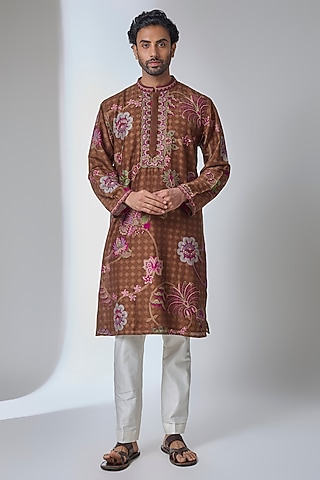 Amber Brown Silk Chanderi Kurta by Siddhartha Bansal Men