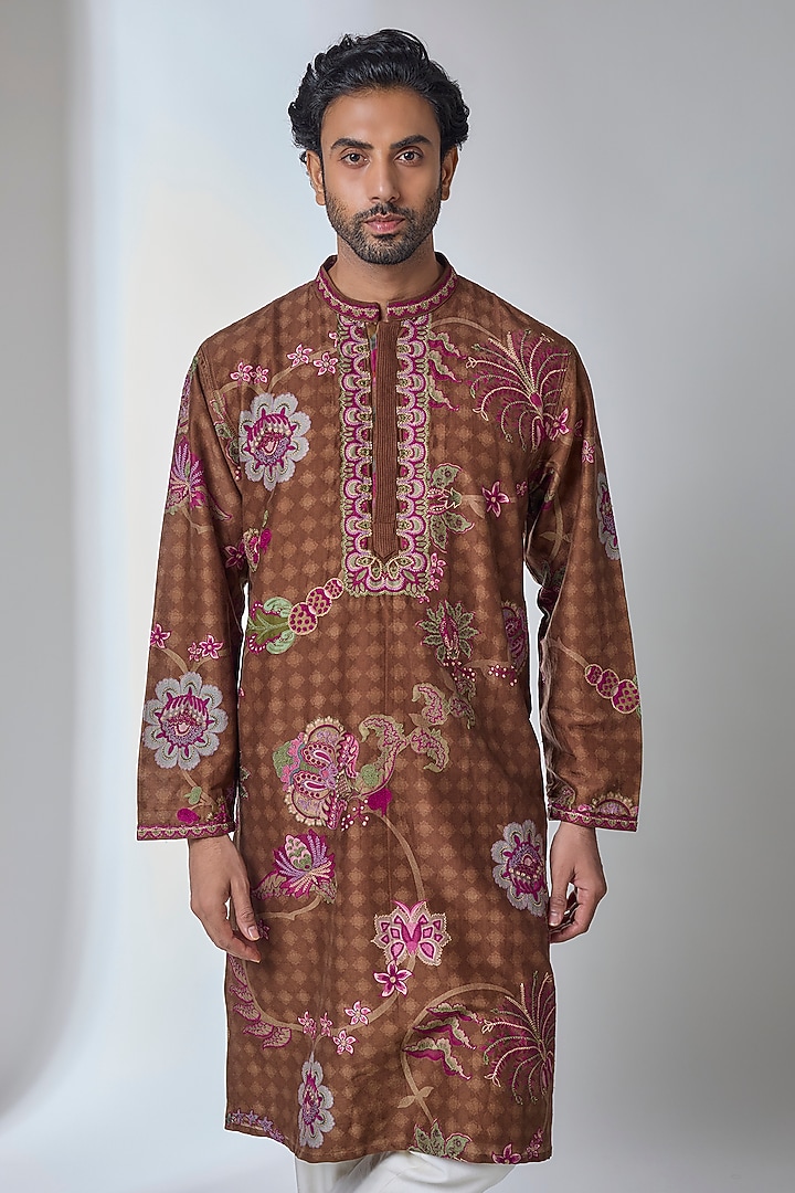 Amber Brown Silk Chanderi Kurta by Siddhartha Bansal Men at Pernia's Pop Up Shop