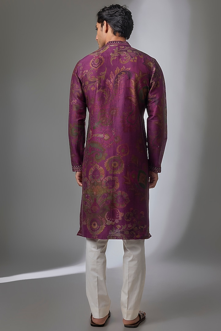 Calestial Plum Chanderi Cotton Embroidered Kurta by Siddhartha Bansal Men at Pernia's Pop Up Shop