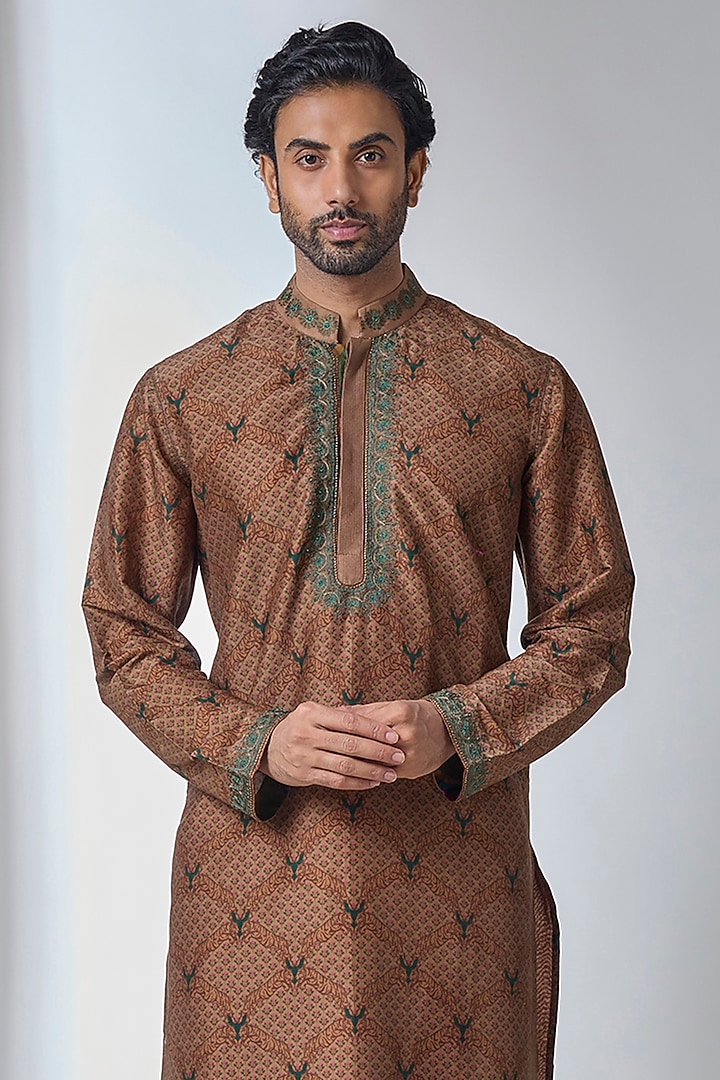 Bronze Gold Silk Chanderi Kurta by Siddhartha Bansal Men at Pernia's Pop Up Shop