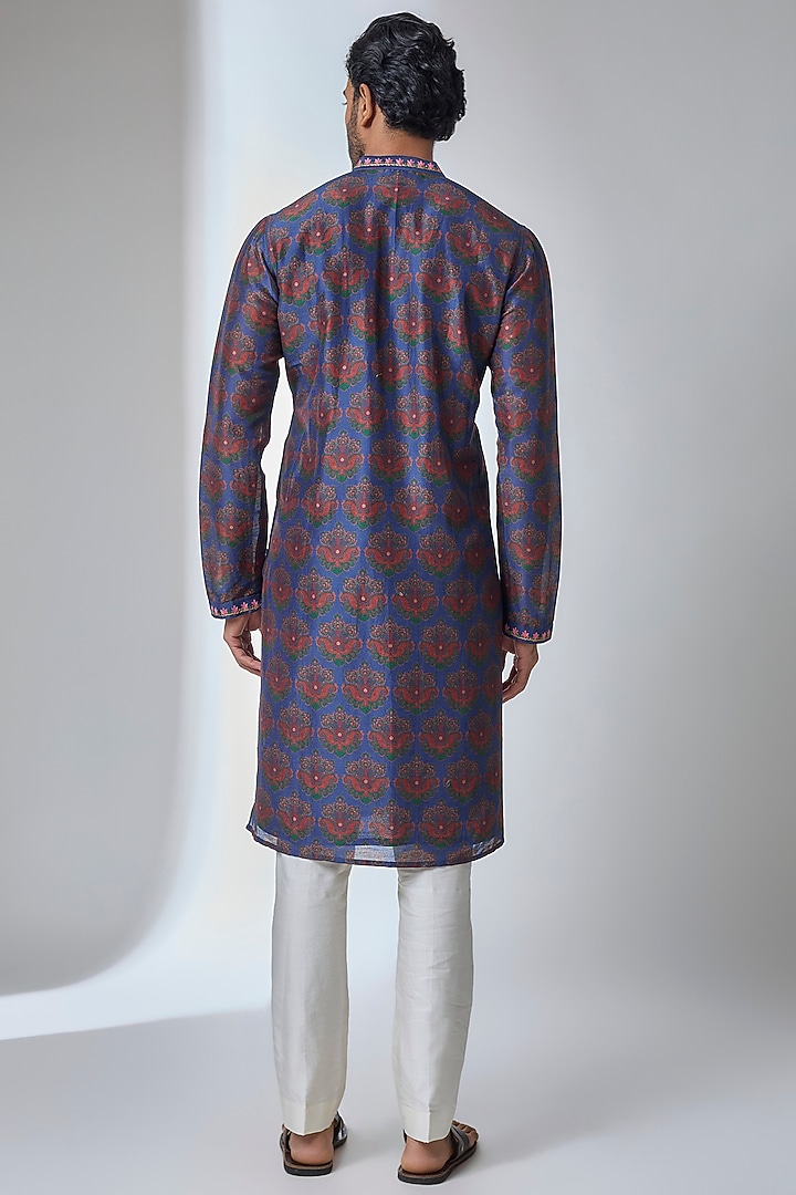 Midnight Blue Silk Chanderi Kurta by Siddhartha Bansal Men at Pernia's Pop Up Shop