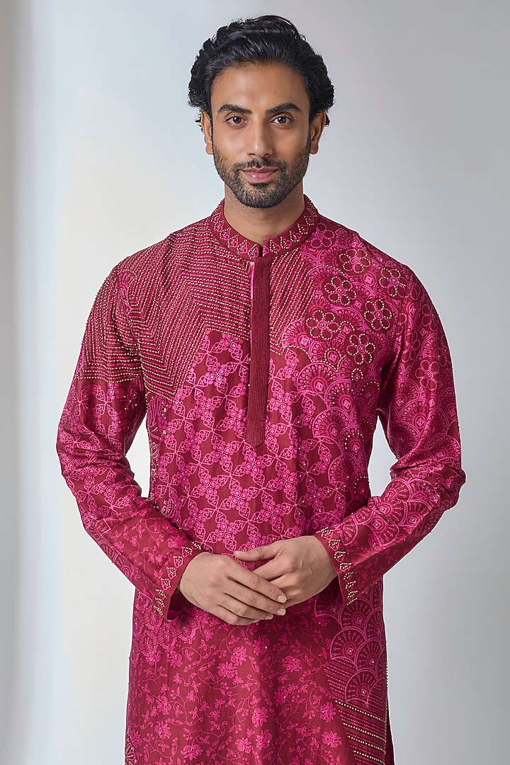 Regal Wine Silk Chanderi Kurta by Siddhartha Bansal Men at Pernia's Pop Up Shop