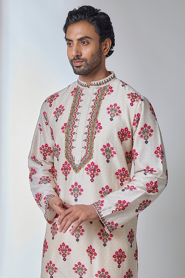Ivory Silk Chanderi Kurta by Siddhartha Bansal Men at Pernia's Pop Up Shop