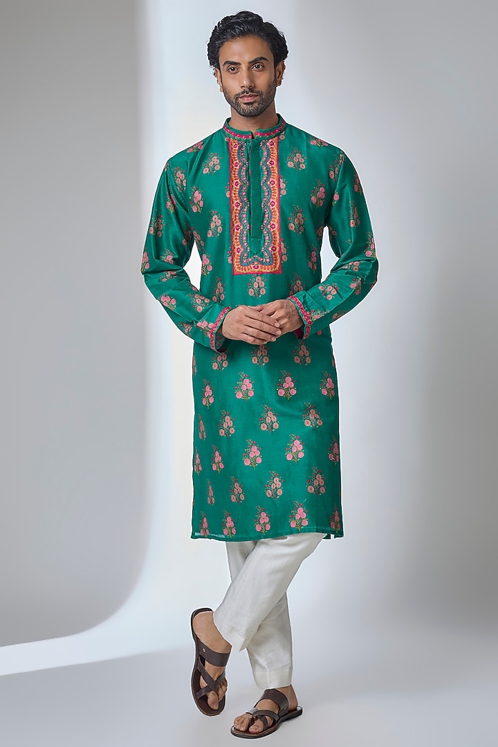 Forest Green Silk Chanderi Kurta by Siddhartha Bansal Men at Pernia's Pop Up Shop