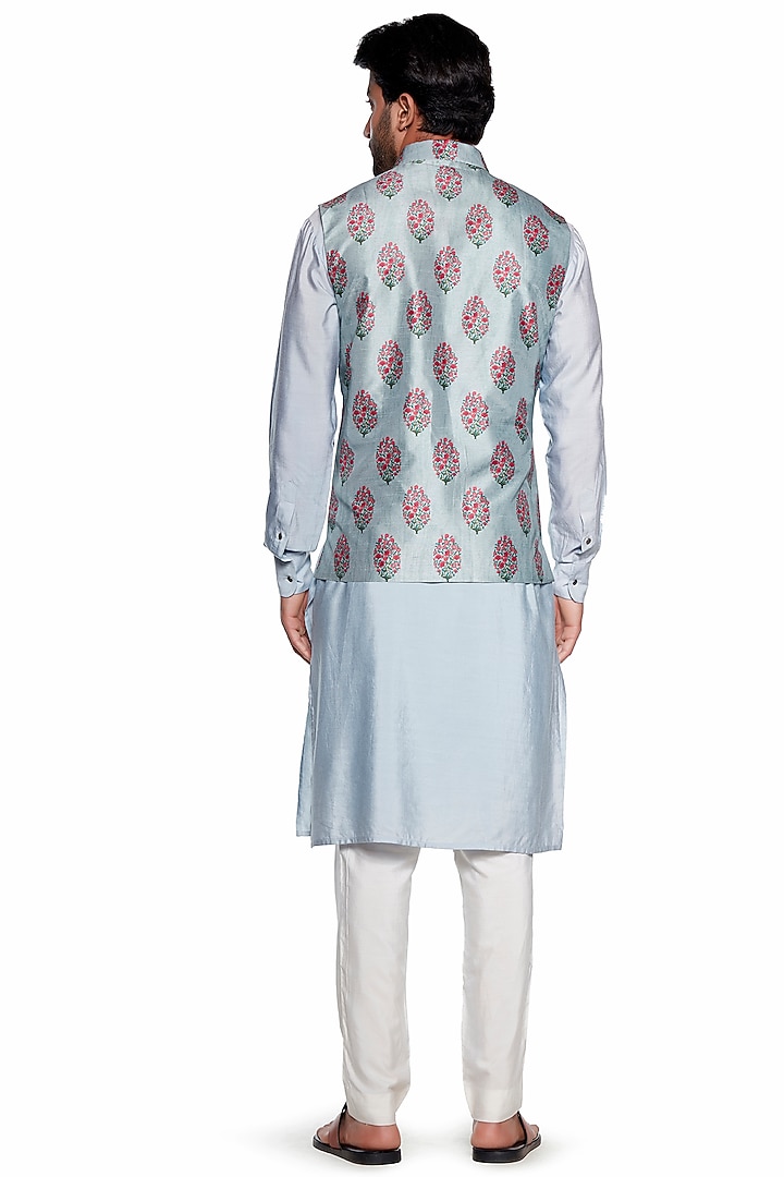 Grey Floral Bundi Jacket by Siddhartha Bansal Men at Pernia's Pop Up Shop