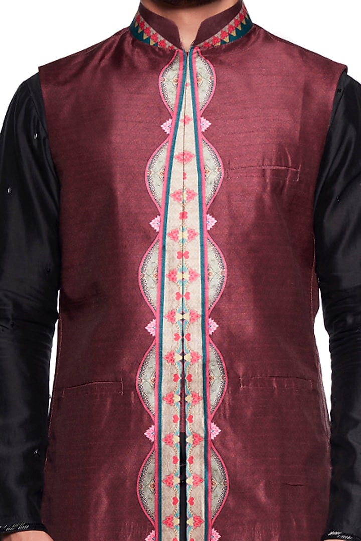 Maroon Dupion Chintz Bundi Jacket by Siddhartha Bansal Men at Pernia's Pop Up Shop