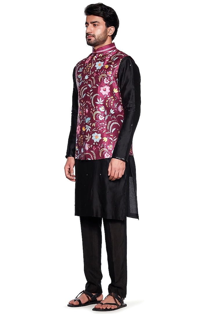 Maroon Dupion Chintz Bundi Jacket by Siddhartha Bansal Men at Pernia's Pop Up Shop